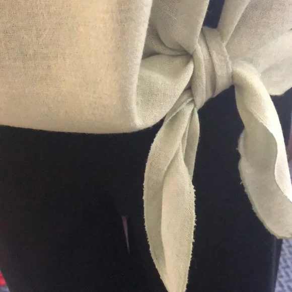 EnThread Linen blend Top - Picture 5 of 6